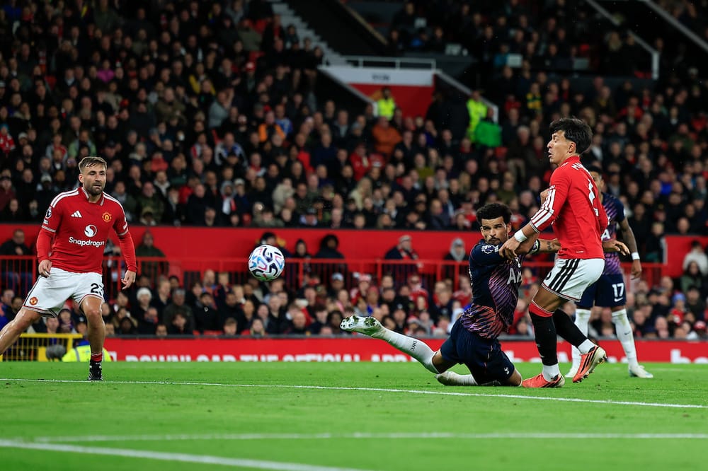 GOAL. Dominic Solanke (19) of Tottenham Hotspur scores to make it 1-1 during the Premier League match between Manchester United and Tottenham Hotspur at Old Trafford, Manchester, UK on 10 October 2026.