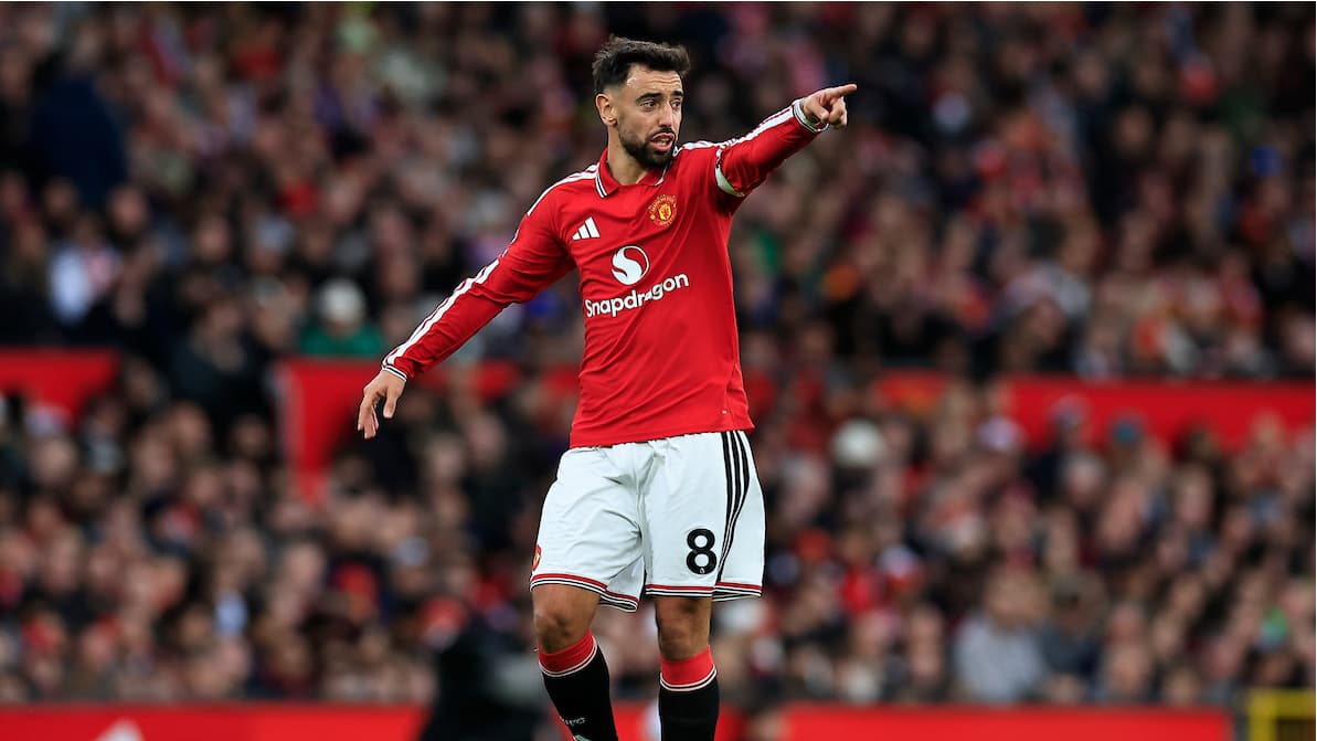 Bruno Fernandes (8) of Manchester United during the Premier League match between Manchester United and Tottenham Hotspur at Old Trafford, Manchester, UK on 10 October 2026.